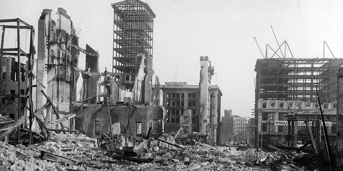 Photo of buildings destroyed in 1906 San Francisco earthquake